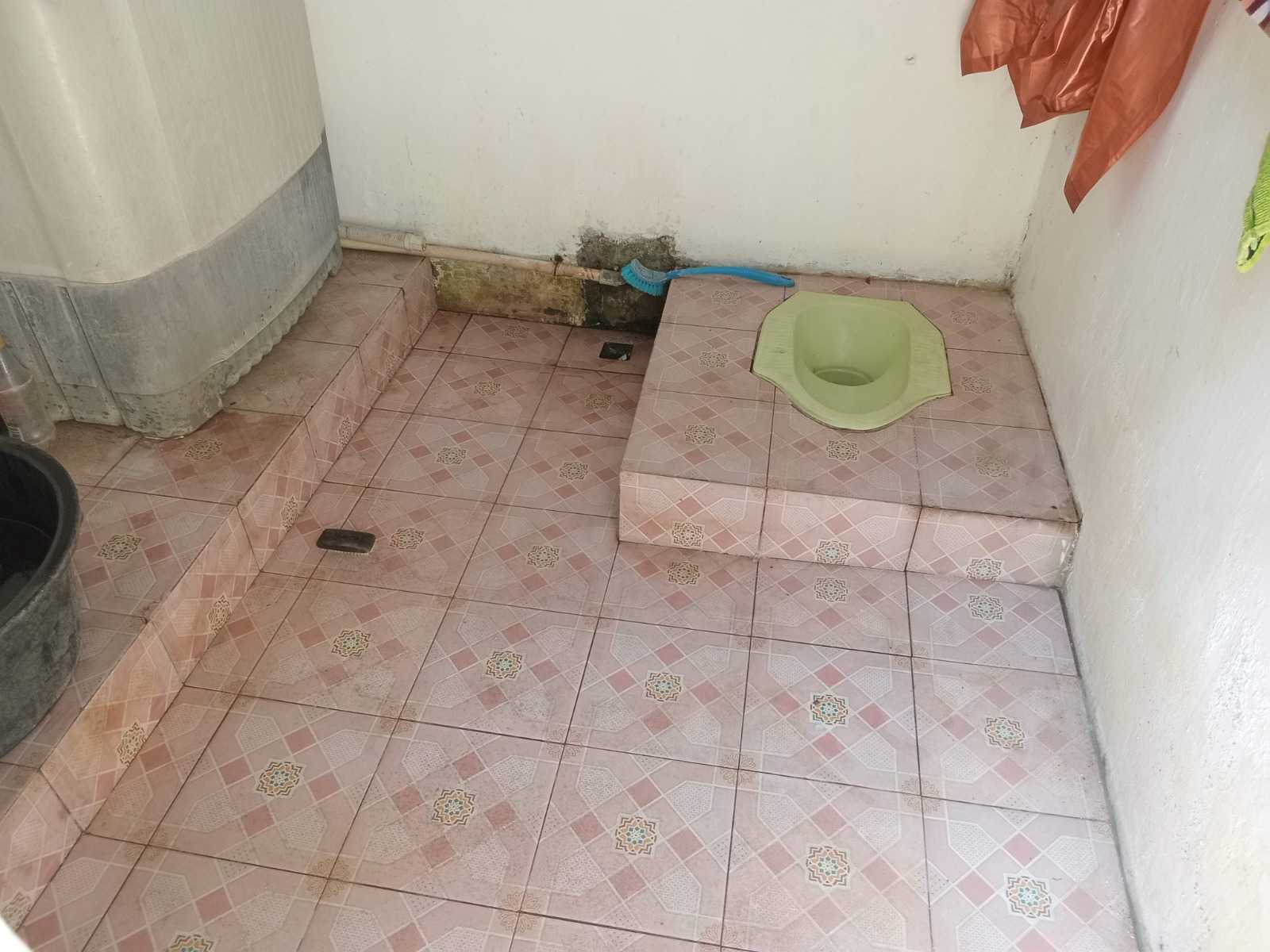 Foto Jamban/WC 100%